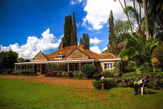 Nairobi Highlights: Karen Blixen, Beads Factory & Giraffe Center Day Tour - Starting at the Giraffe Centre