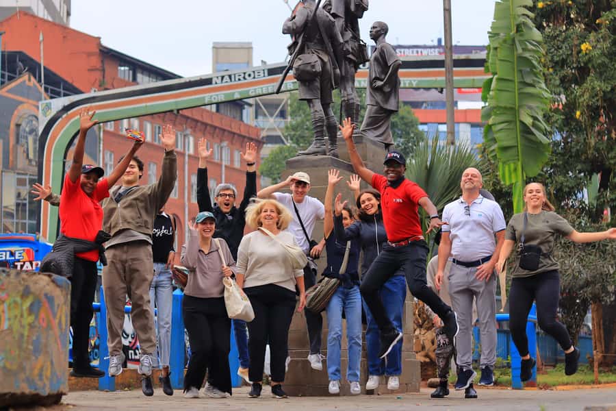 Nairobi: Historic and Modern Highlights Walking Tour - Jamia Mosque, McMillan Library, and old Nairobi