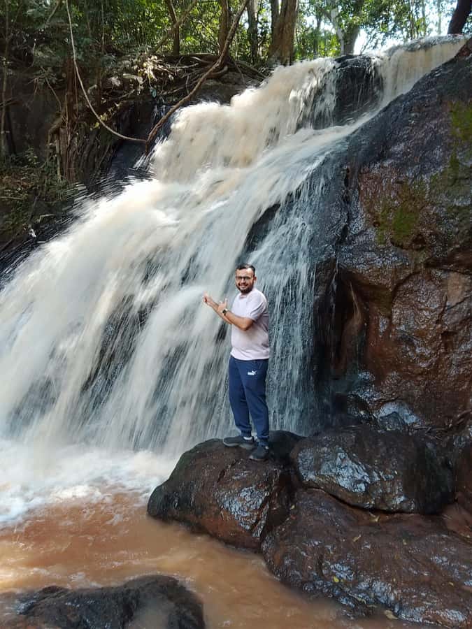 Nairobi: Karura Forest Guided Walking Tour - Entering the Mau Mau Caves