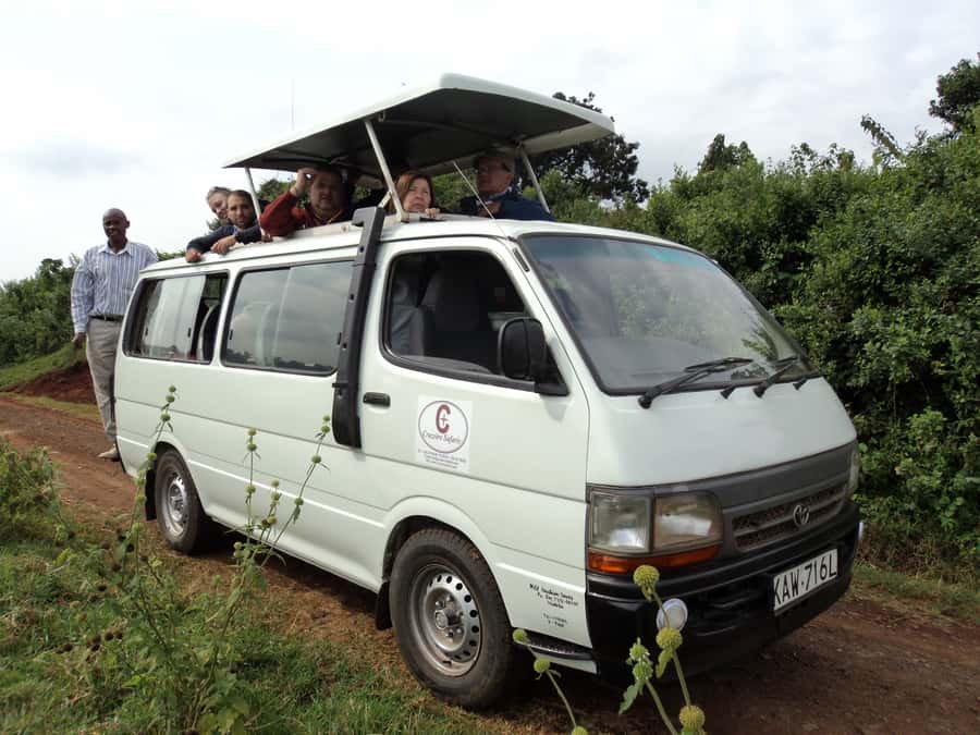 Nairobi National Park Full or Half-Day Tour with Guide - The full-day route: giraffes, lunch, and Karen Blixen
