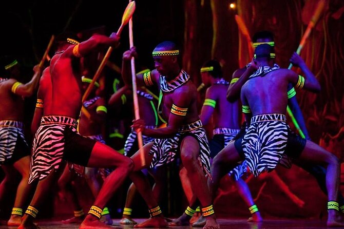 Nairobi Nightlife and Safari Park Hotel Dinner Experience - Who should book this experience?