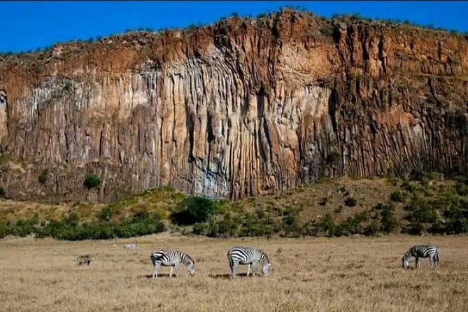 Private Day tour to Hell's Gate National Park and Lake Naivasha - Walking beneath the cliffs and through the gorges