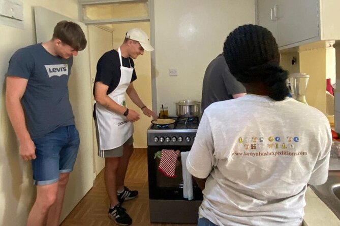 Private Traditional Kenyan Cooking Class with Lunch in Nairobi - Sitting down for a home-cooked lunch