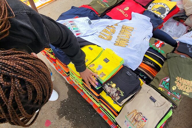 Souvenir Crafts, Fabric Shopping & Hair Braiding & City Tour - Lunch at your own cost