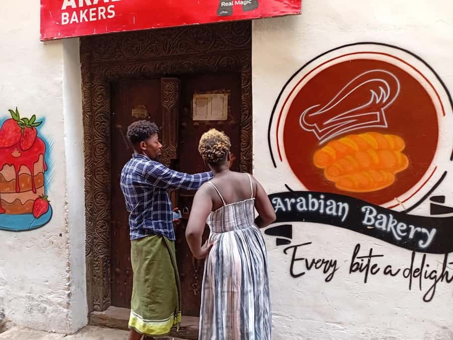 Swahili Carved Doors Tour by Woman Woodcarver: Lamu Island - Why the back streets matter