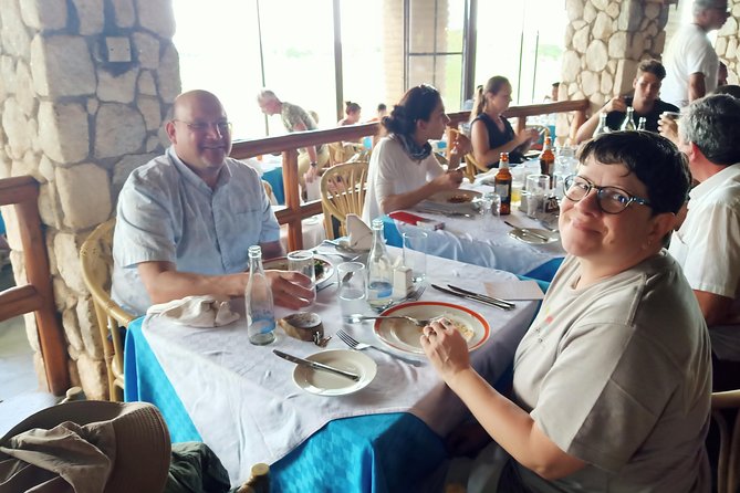 Vegans special safari - Day 1: Nairobi arrival and a first look at the park fence