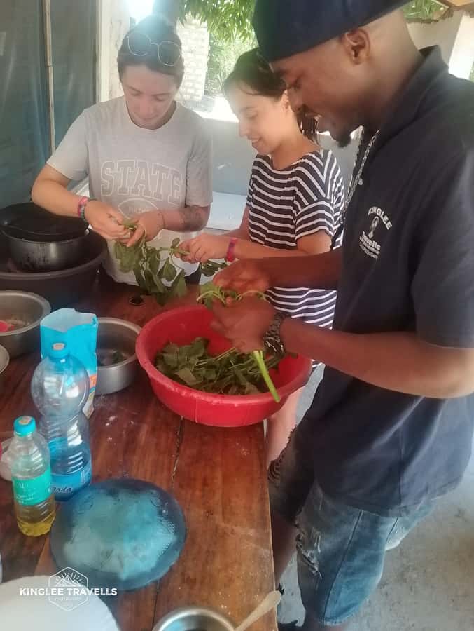 Watamu: Learn Kenyan Cusine with Jonathan - Making ugali from scratch